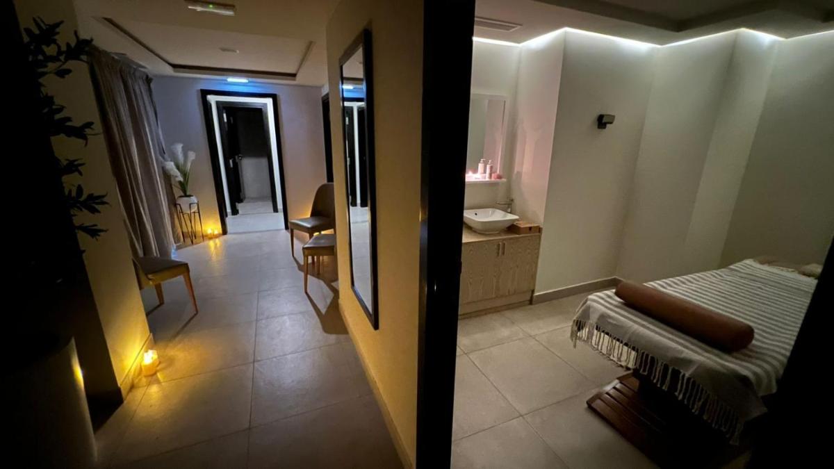 BUSINESS HOTEL SFAX - Housity