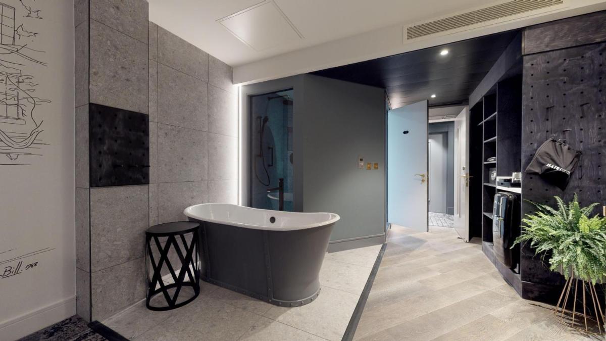 voco Manchester - City Centre, an IHG Hotel - Housity