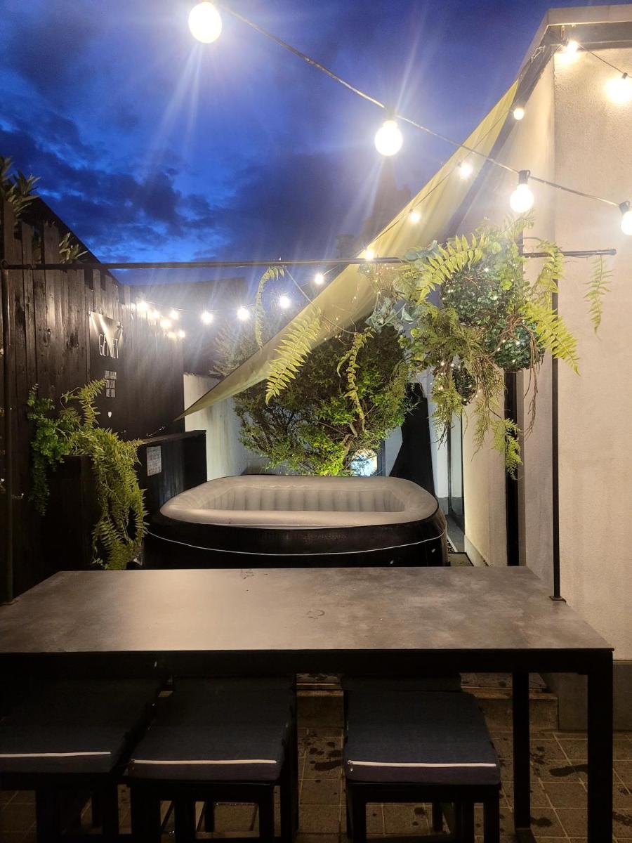Sea-renity 23 met sauna en jacuzzi - Housity