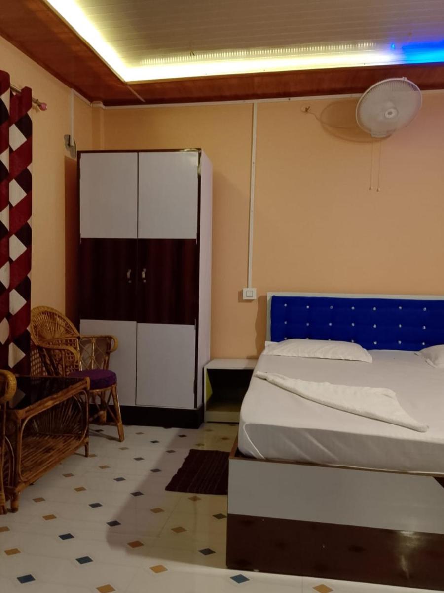 Rose wood point - Housity