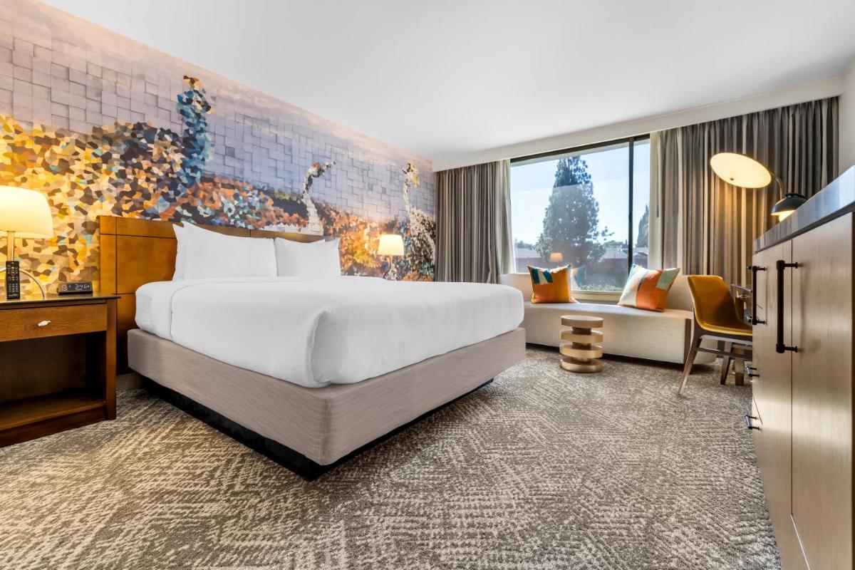 The Hills Hotel, an IHG Hotel - Housity