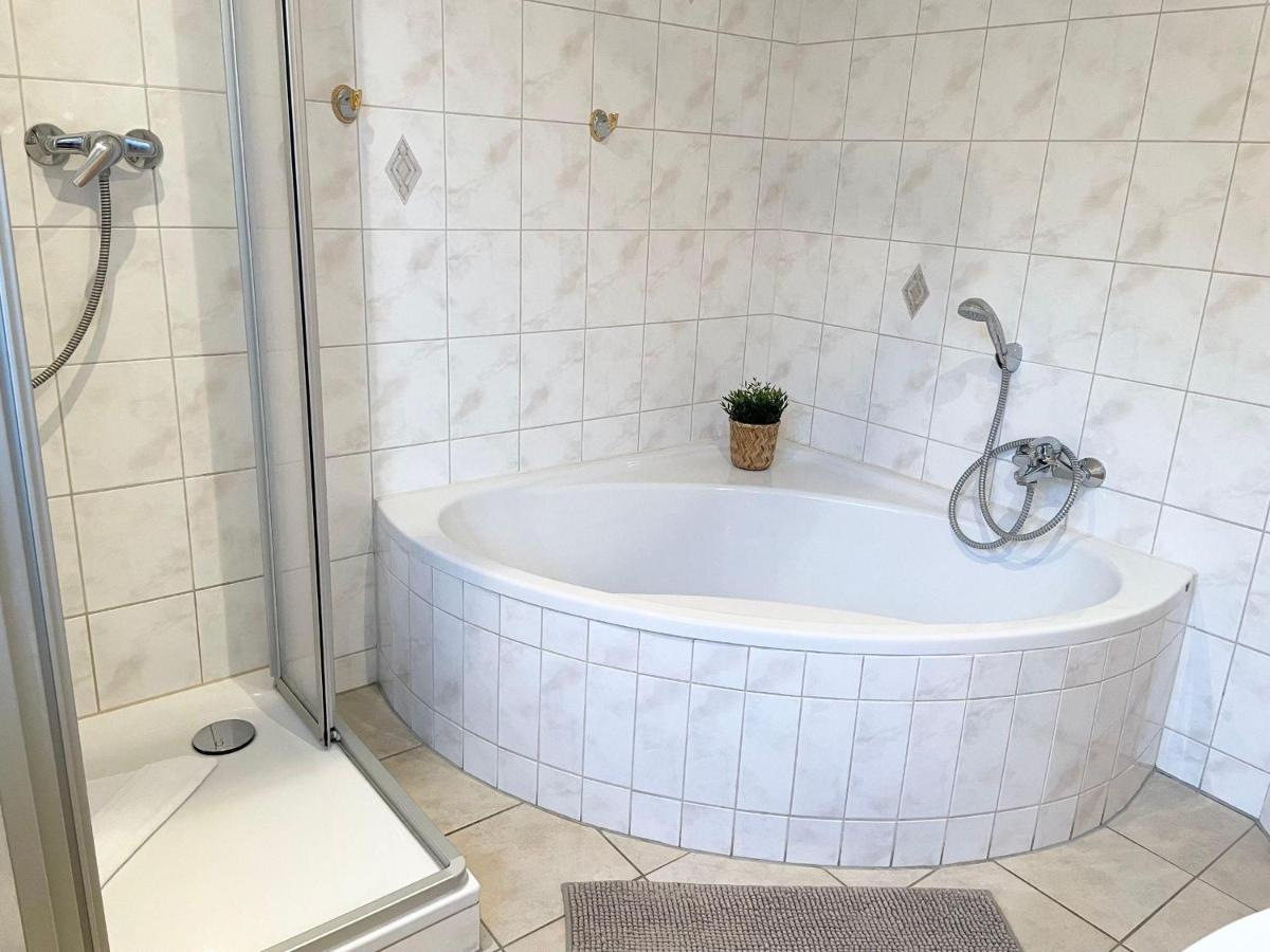 Ferienhaus-Haus-Eversand - Housity
