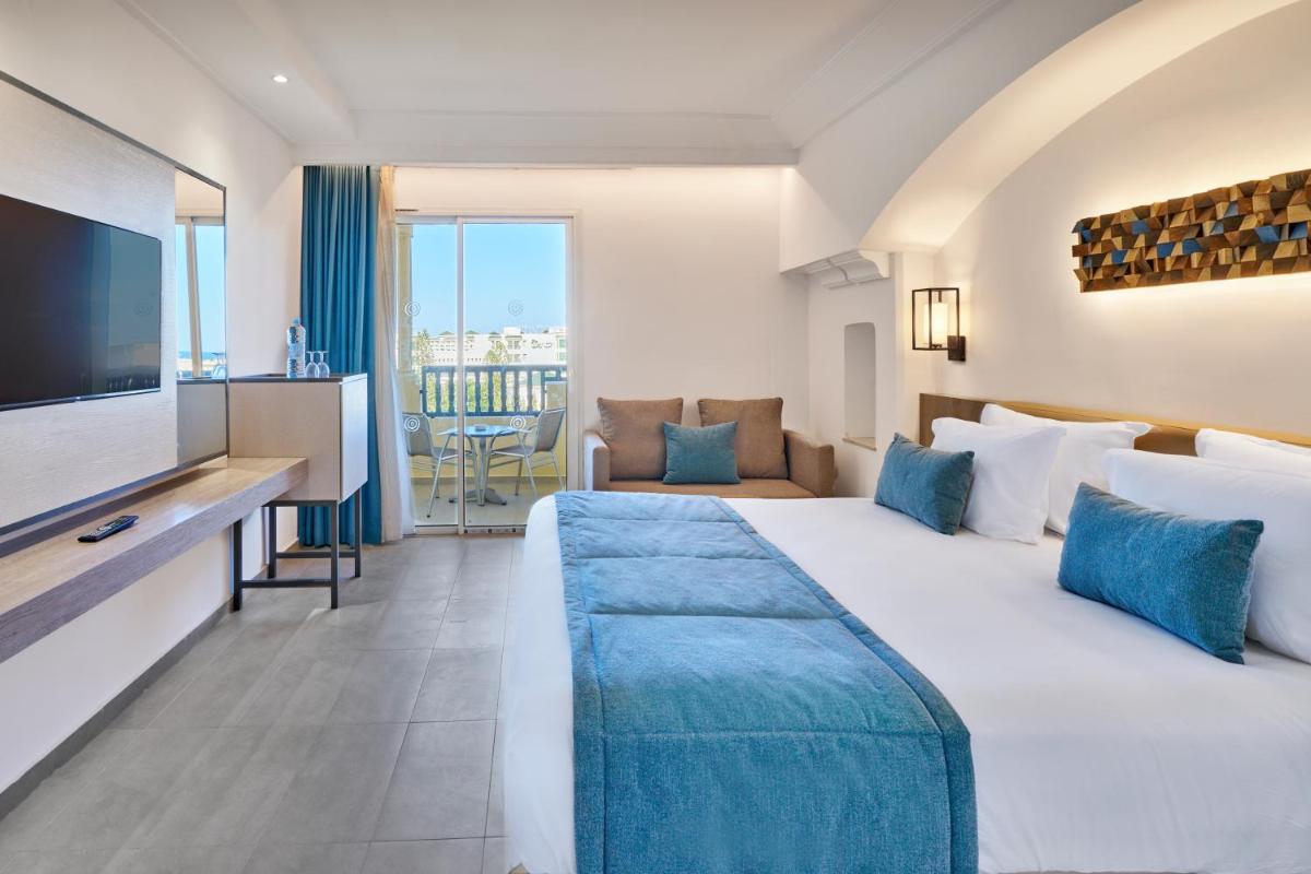 TUI SUNEO Royal Kenz - Housity