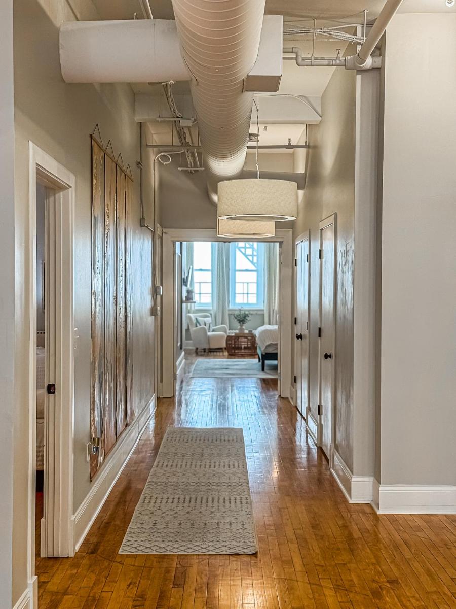 The Historic Lyric Presidential Suite - Housity