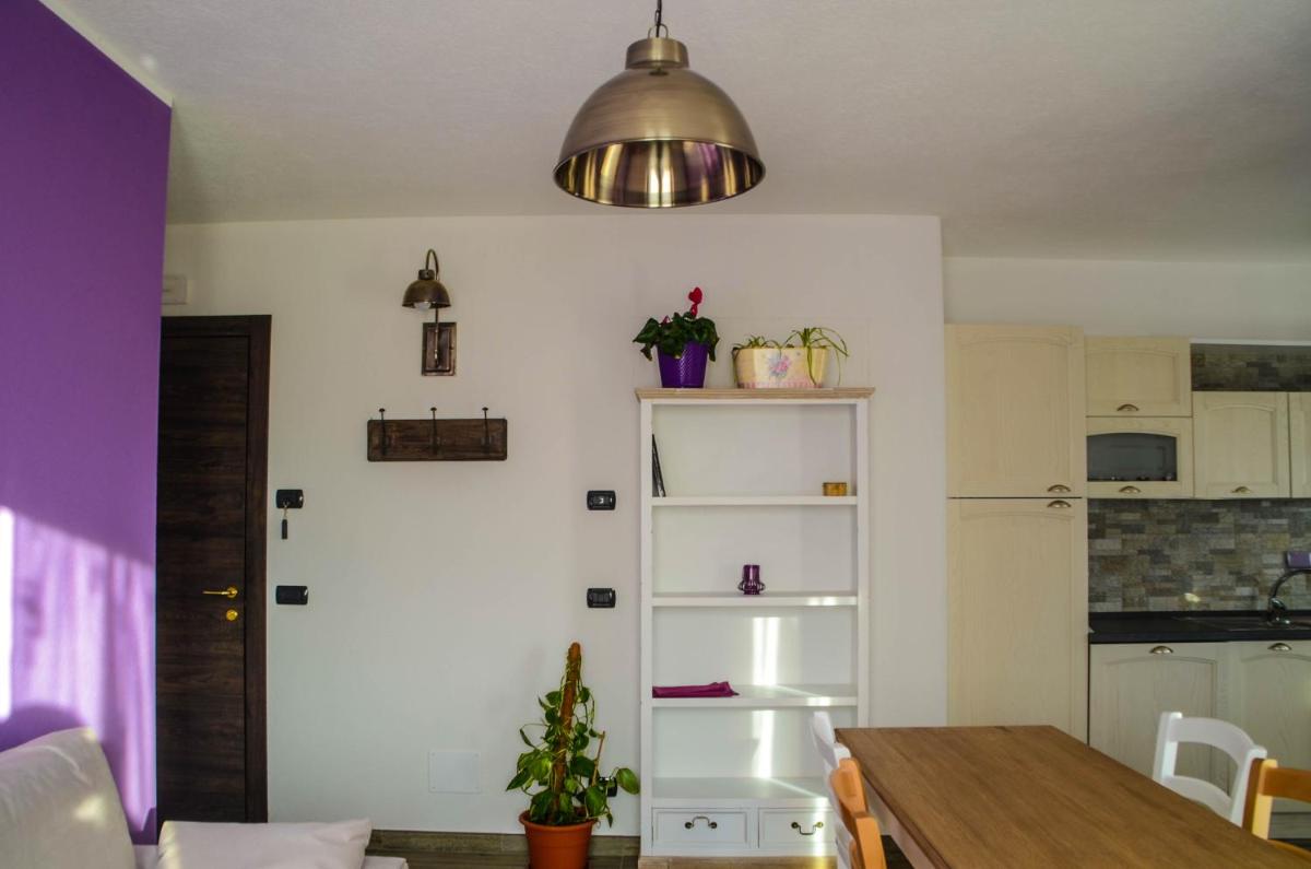 Les Vrais Rayons - Housity