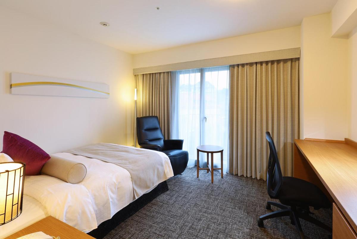 ANA Crowne Plaza Hotel Nagasaki Gloverhill by IHG - Housity