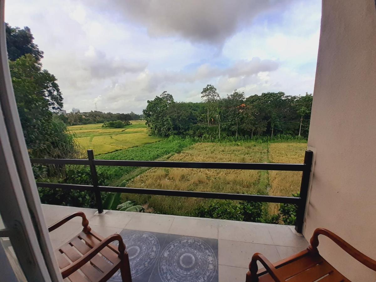Royal Crown Residency Hotel - Housity