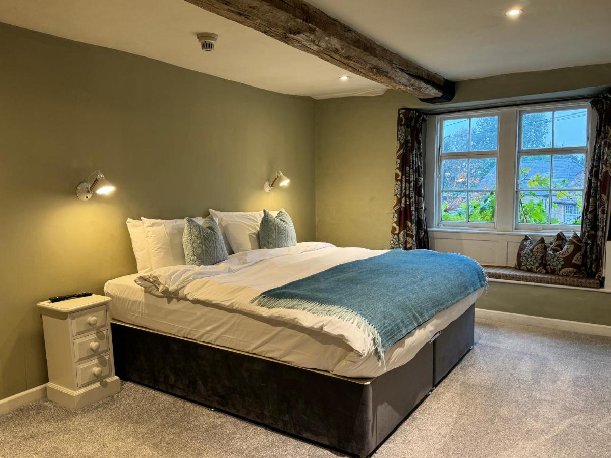 Neeld Arms - Housity
