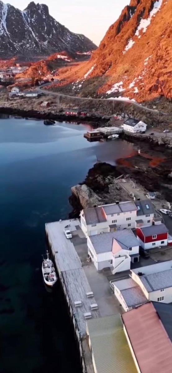 Lofoten Sea Lodge - Housity