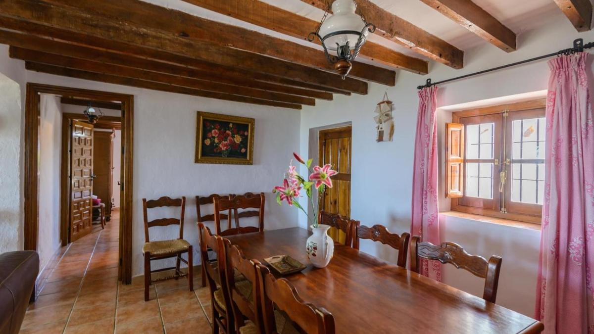 Casa Rural Loma de Moya Periana by Ruralidays - Housity