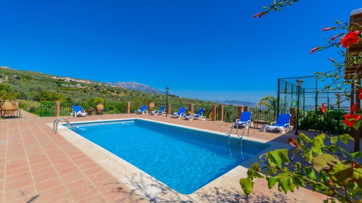 Casa Rural Loma de Moya Periana by Ruralidays - Housity