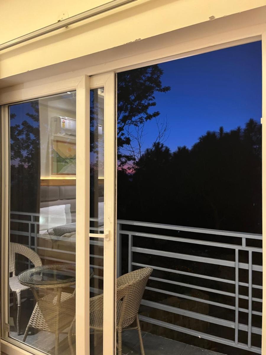 Heryk Hillview Hotel - Housity