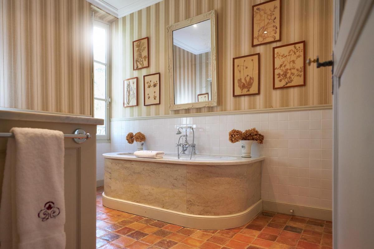 Chambre d'hôtes Château Gigognan - Housity