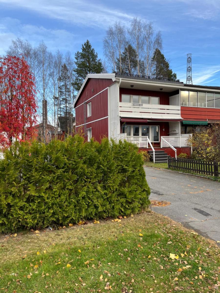 Radhus invid Kurjoviken - Housity