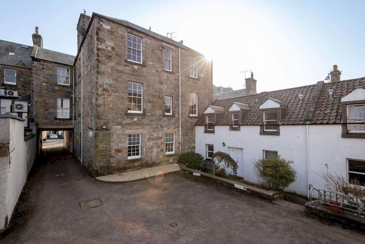 The Cross Keys Apartment - 85D Market Street - Housity