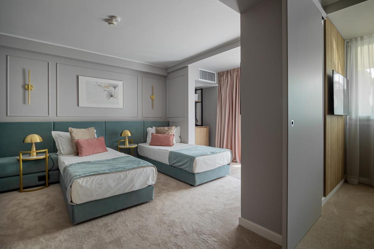 Hotel Bavaria Blu - Housity