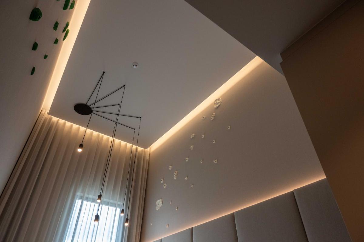 Imagem da galeria de Dolinas Climbing Hotel em Porto de Mós