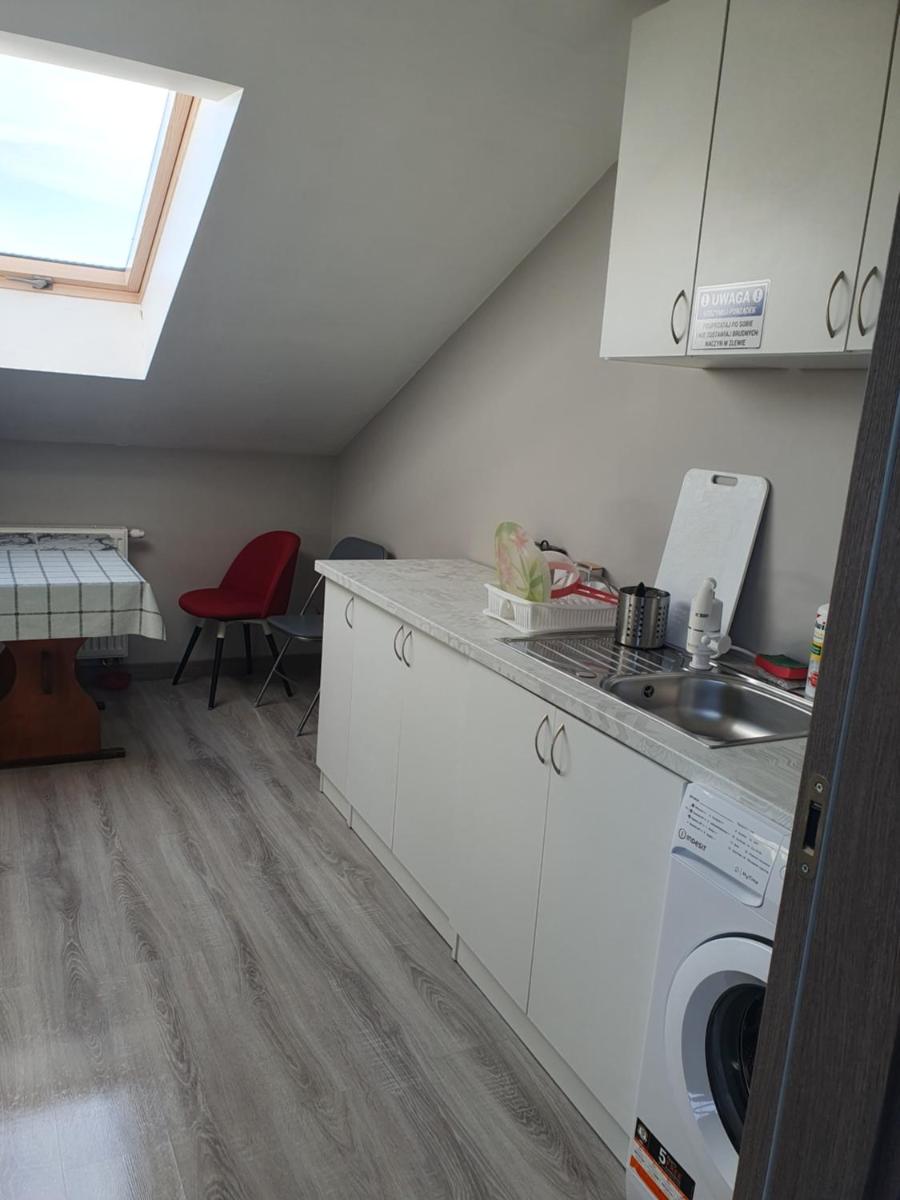 Stajnia Kruki - Housity
