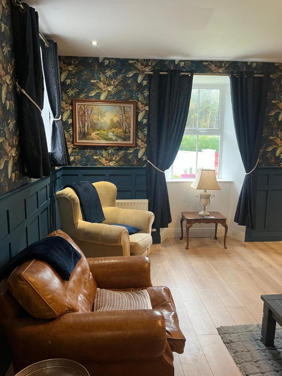 Entire Farmhouse in Tipperary - Housity