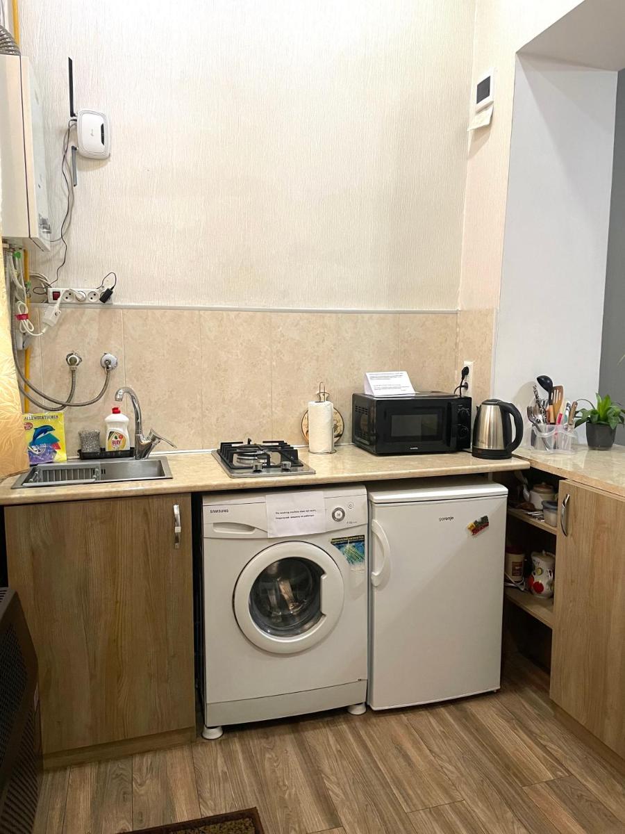 Nana's Apartment - Hizvo