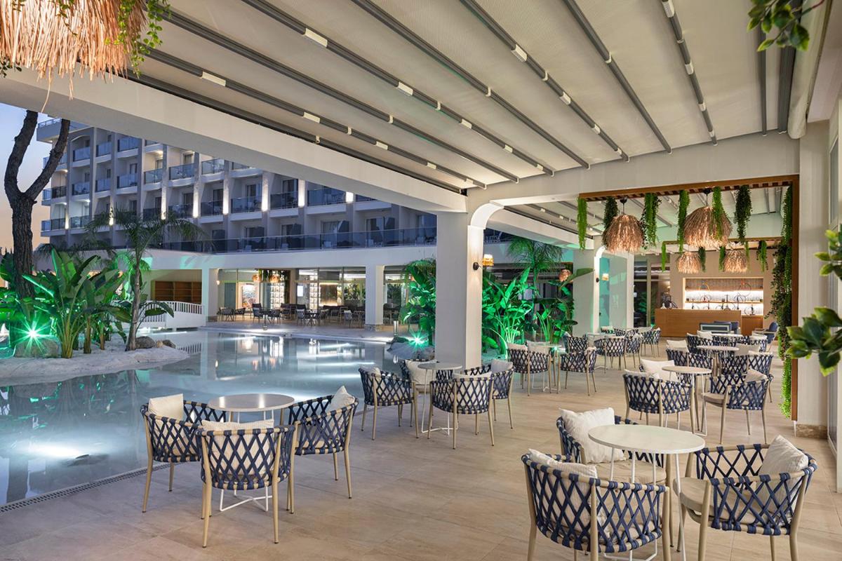 Berry Blue Hotels - Housity
