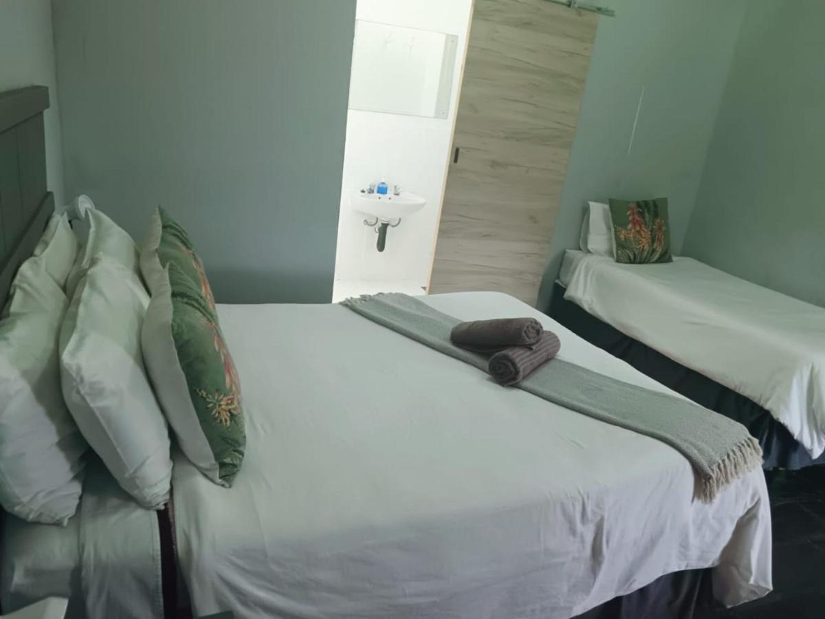 Kameelboom Lodge - Housity