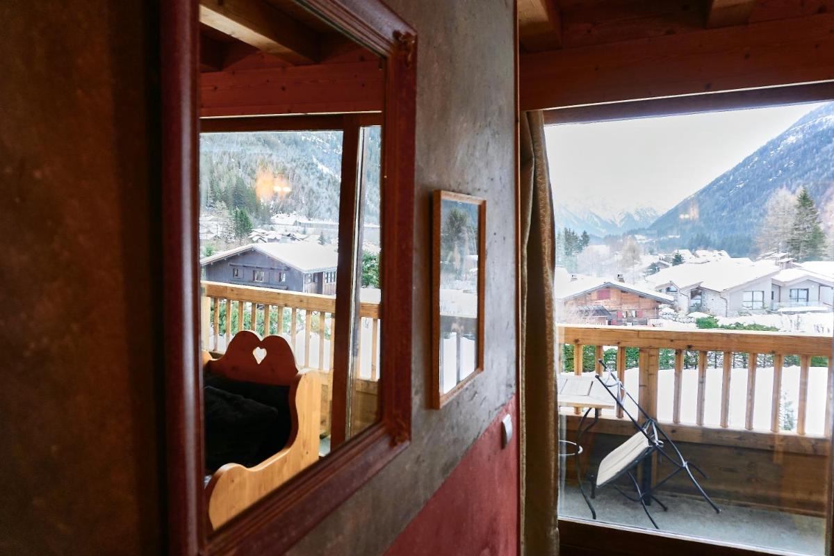 Vue générale sur la montagne ou vue sur la montagne depuis l'hôtel