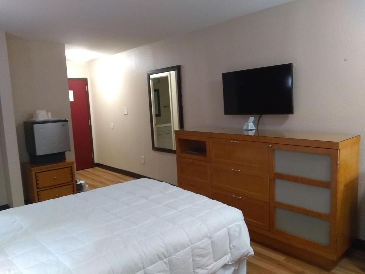 Red Crown Inn - Housity