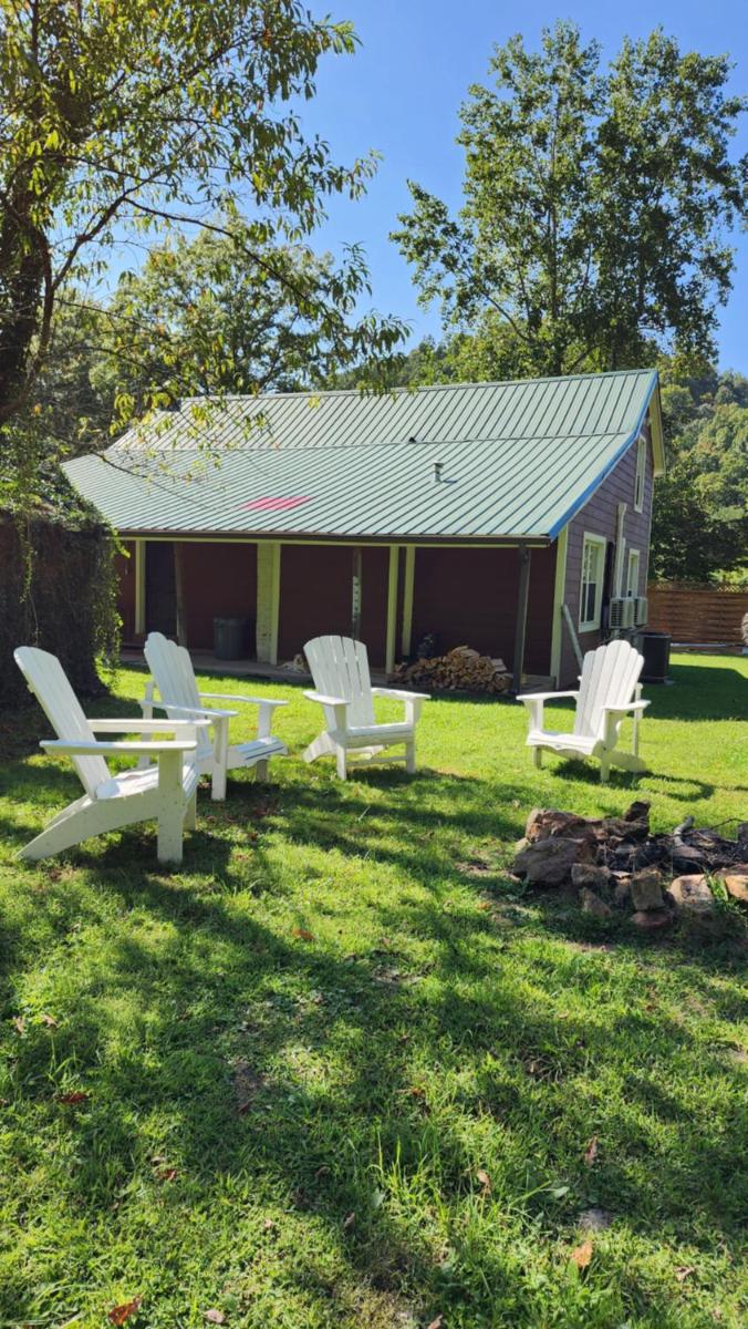Red River Gorge Farmhouse 50 Acres - Housity