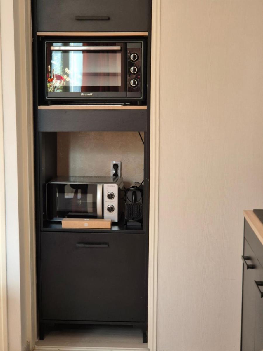 chaumont centre, "F1 coté jardin" , parking gratuit en face ,wifi,cafe offert - Housity