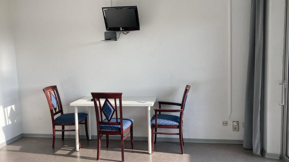 Pension Highway 3 - Bielefeld Paderborner Straße 290 - Housity