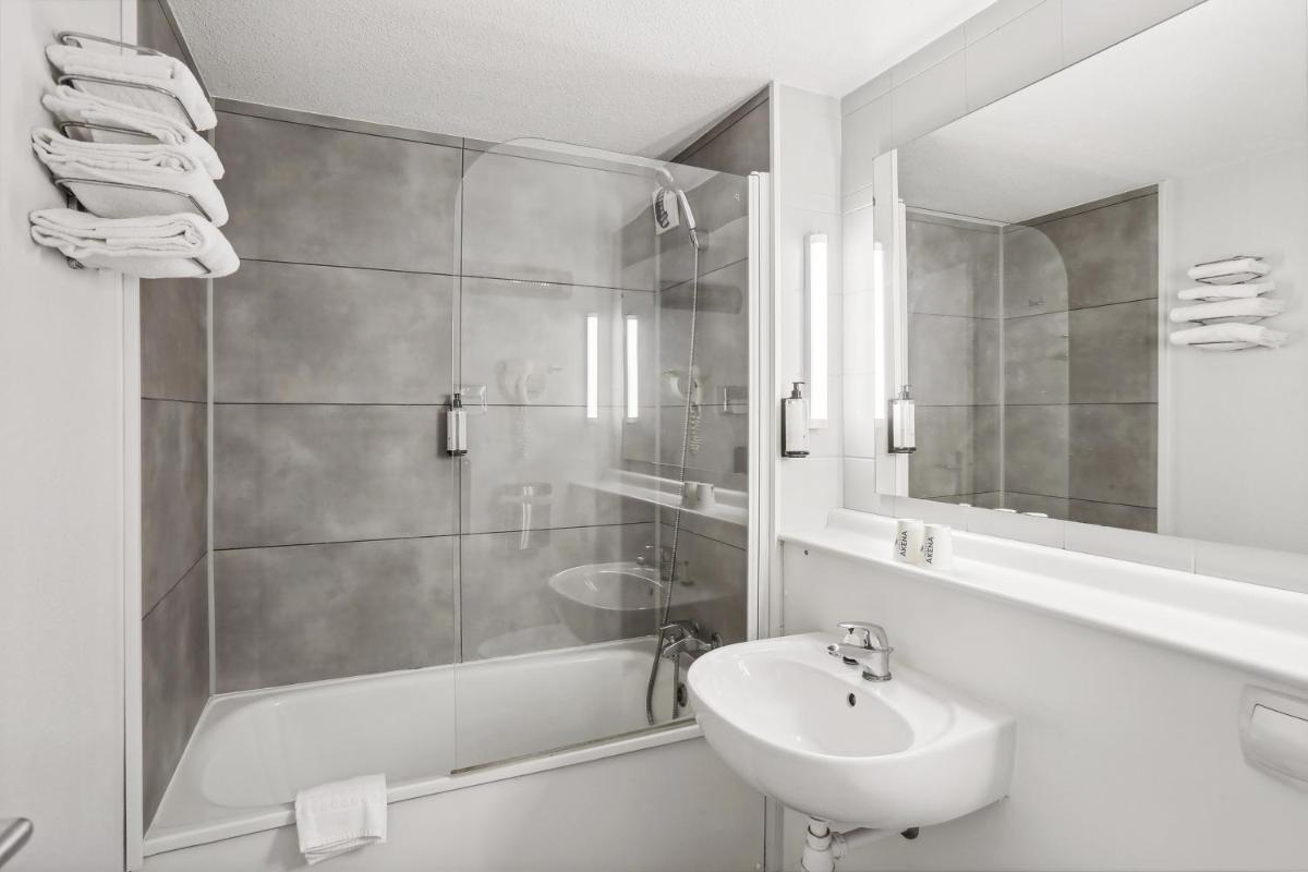 Le 2 By Hotel Akena - La Ferté Bernard - Housity