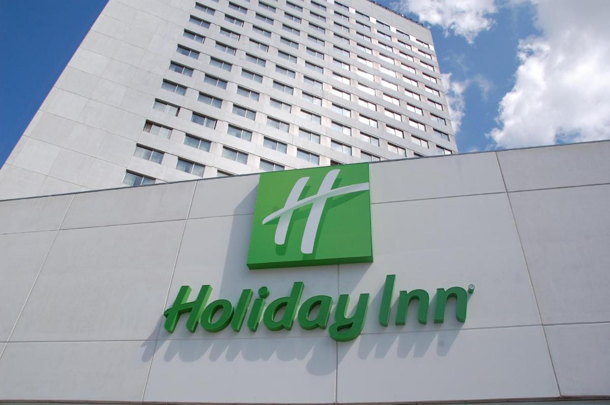 Um certificado, prémio, placa ou documento mostrado em Holiday Inn Porto Gaia by IHG