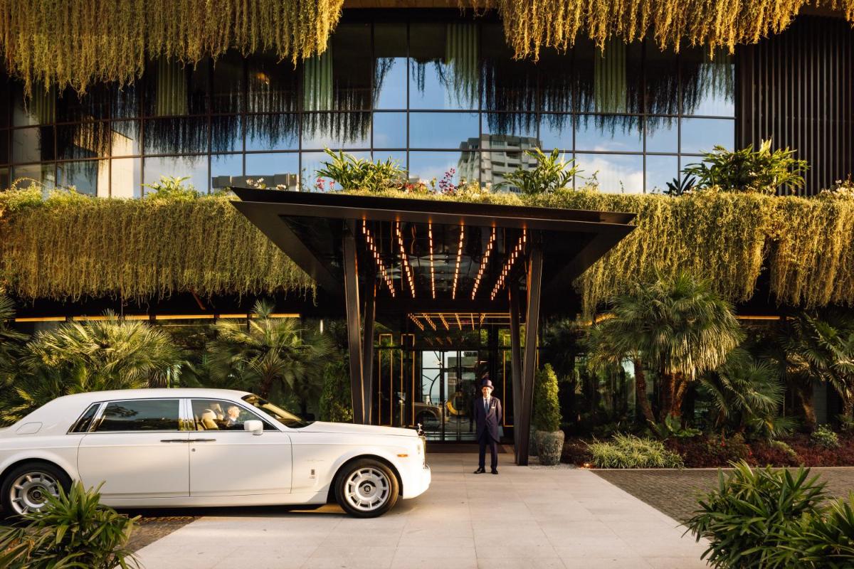 Um jardim no exterior de The Reserve - within Savoy Palace - The Leading Hotels of the World