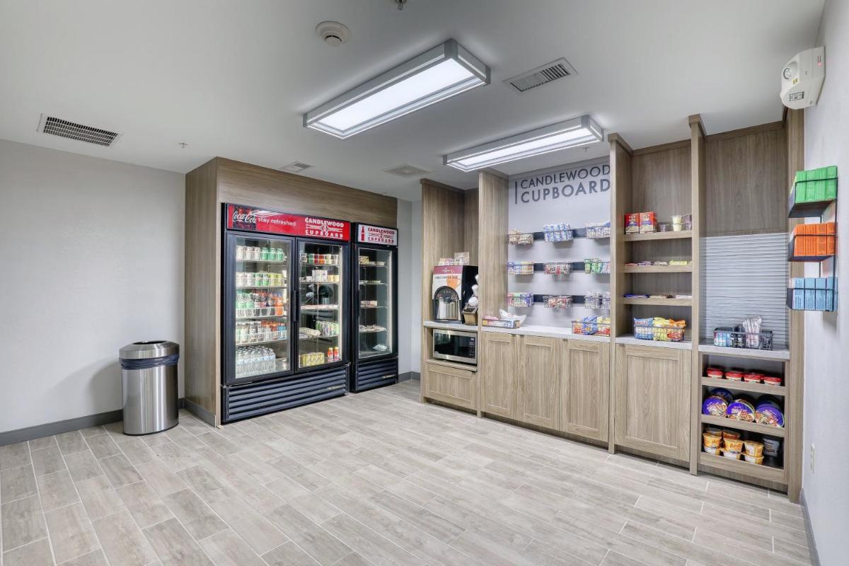 Candlewood Suites Milwaukee Airport - Oak Creek by IHG - Housity