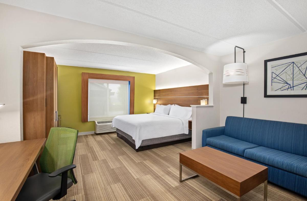 Holiday Inn Express & Suites Kings Mountain - Shelby Area by IHG - Housity