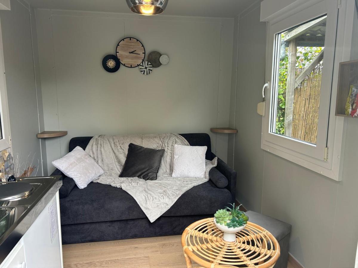 La chambre du puits avec 2 jacuzzis , sauna et Hammam privatif - Housity