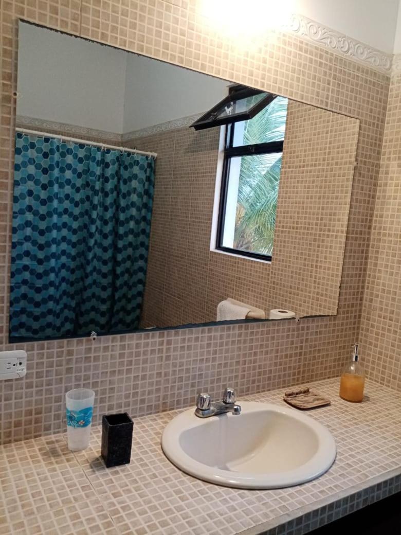 Conjunto vacacional Cocomar-Casa 6 - 3h - Hizvo