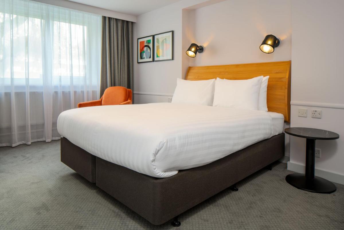 Holiday Inn Bristol Filton, an IHG Hotel - Housity