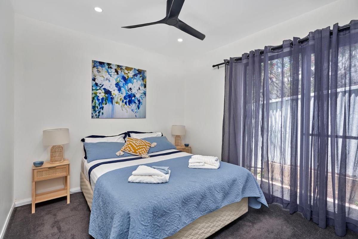 Tropical View Modern Retreat - Housity