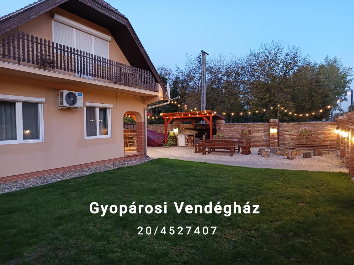 Gyopárosi Vendégház - Housity