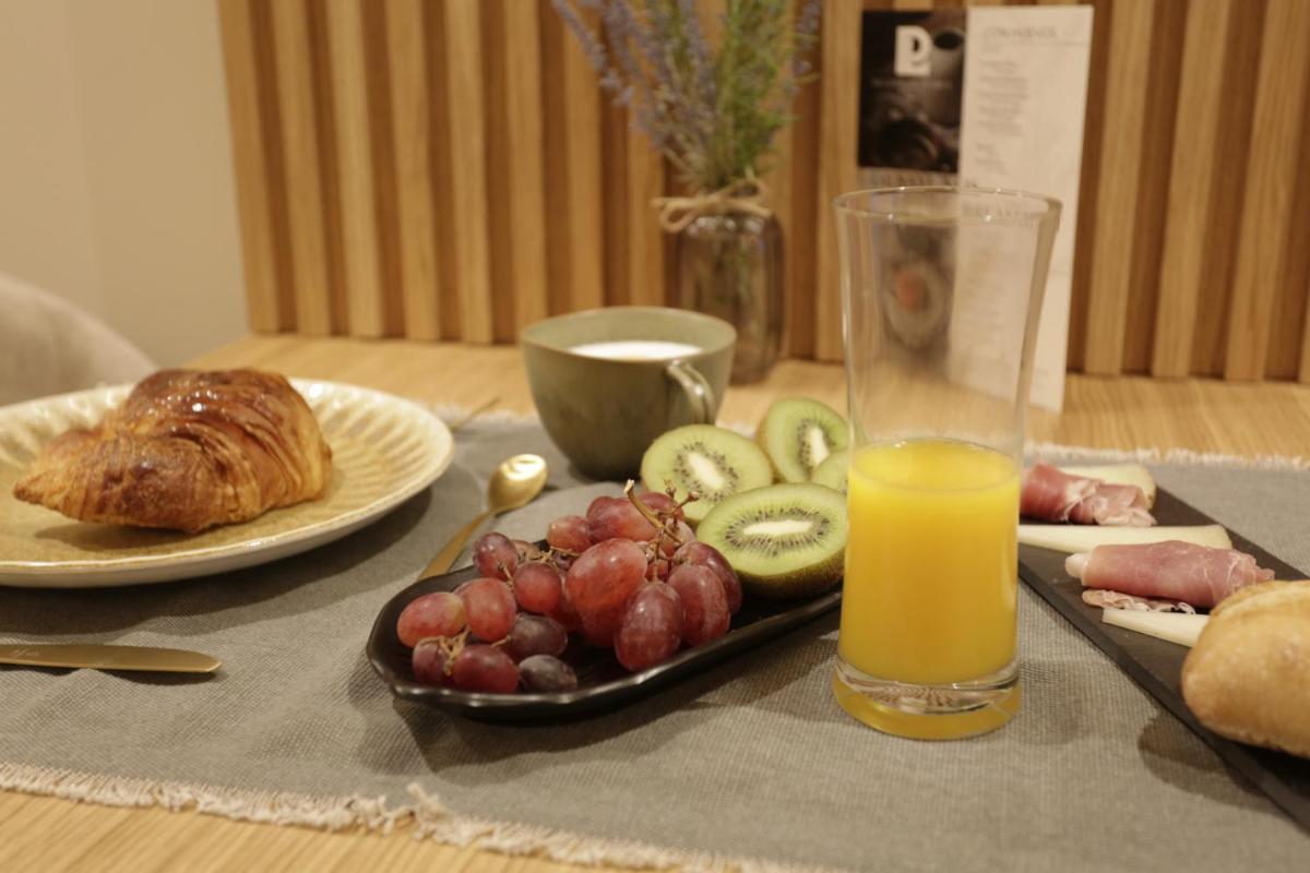 Hotel Puerto de Luarca - Housity