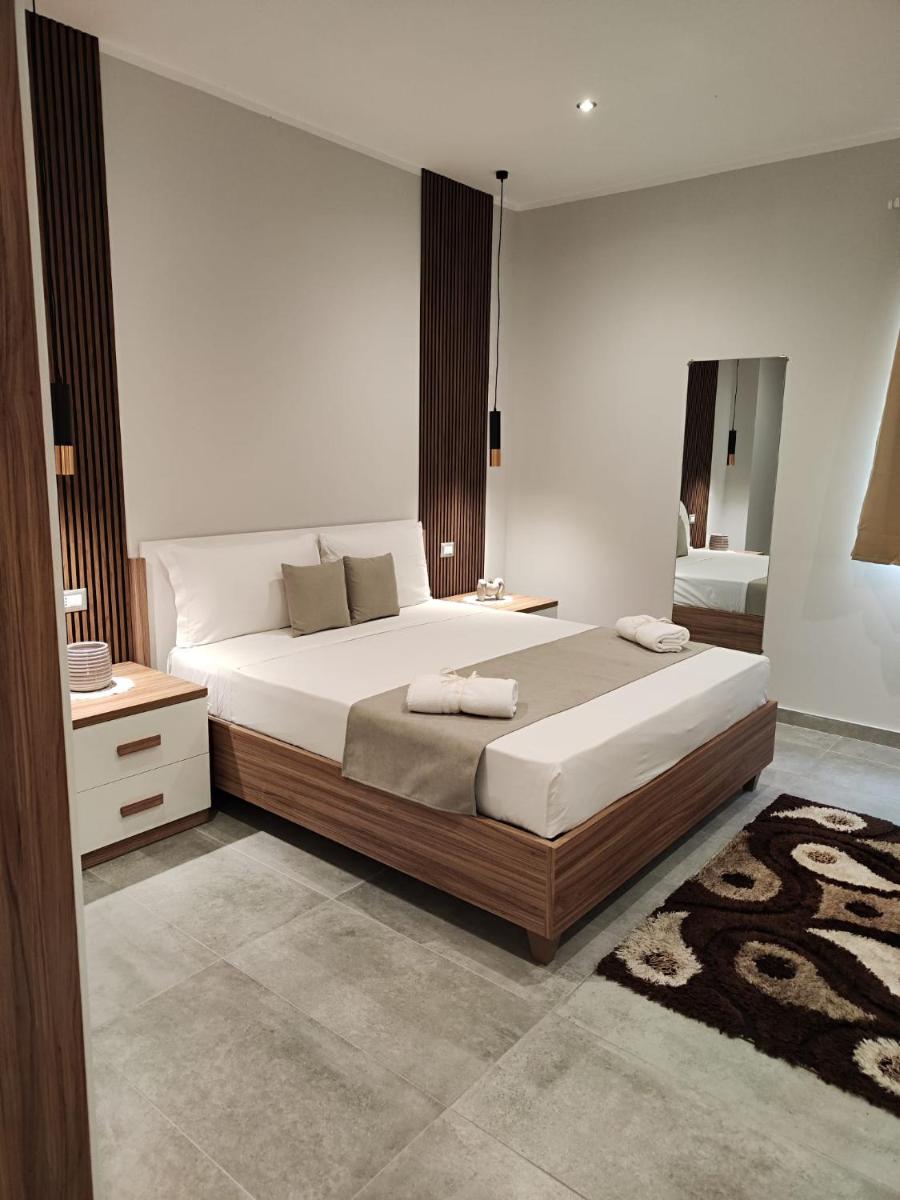 Hotel Movida - Housity
