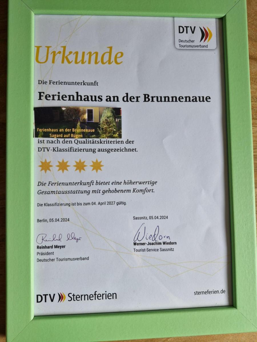 Ferienhaus an der Brunnenaue 4 Sterne, E-Ladestation am Haus, Wlan, Netflix, Garten - Housity