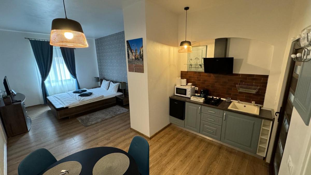 DD Studio Deluxe - Housity