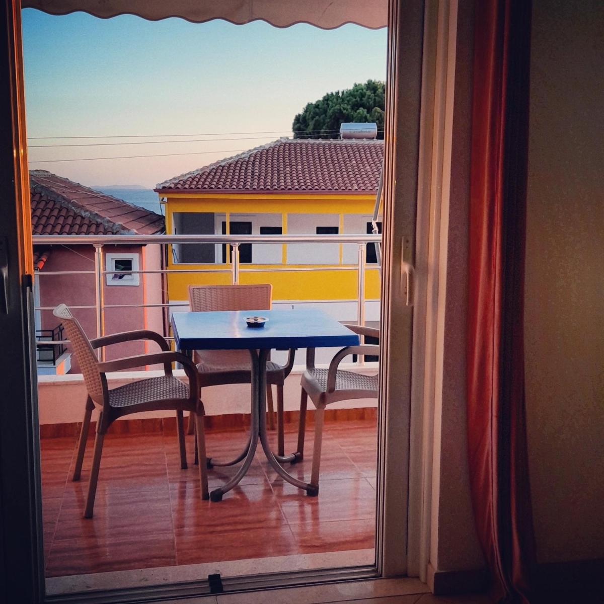 Hotel villa Petro Dhermi - Housity