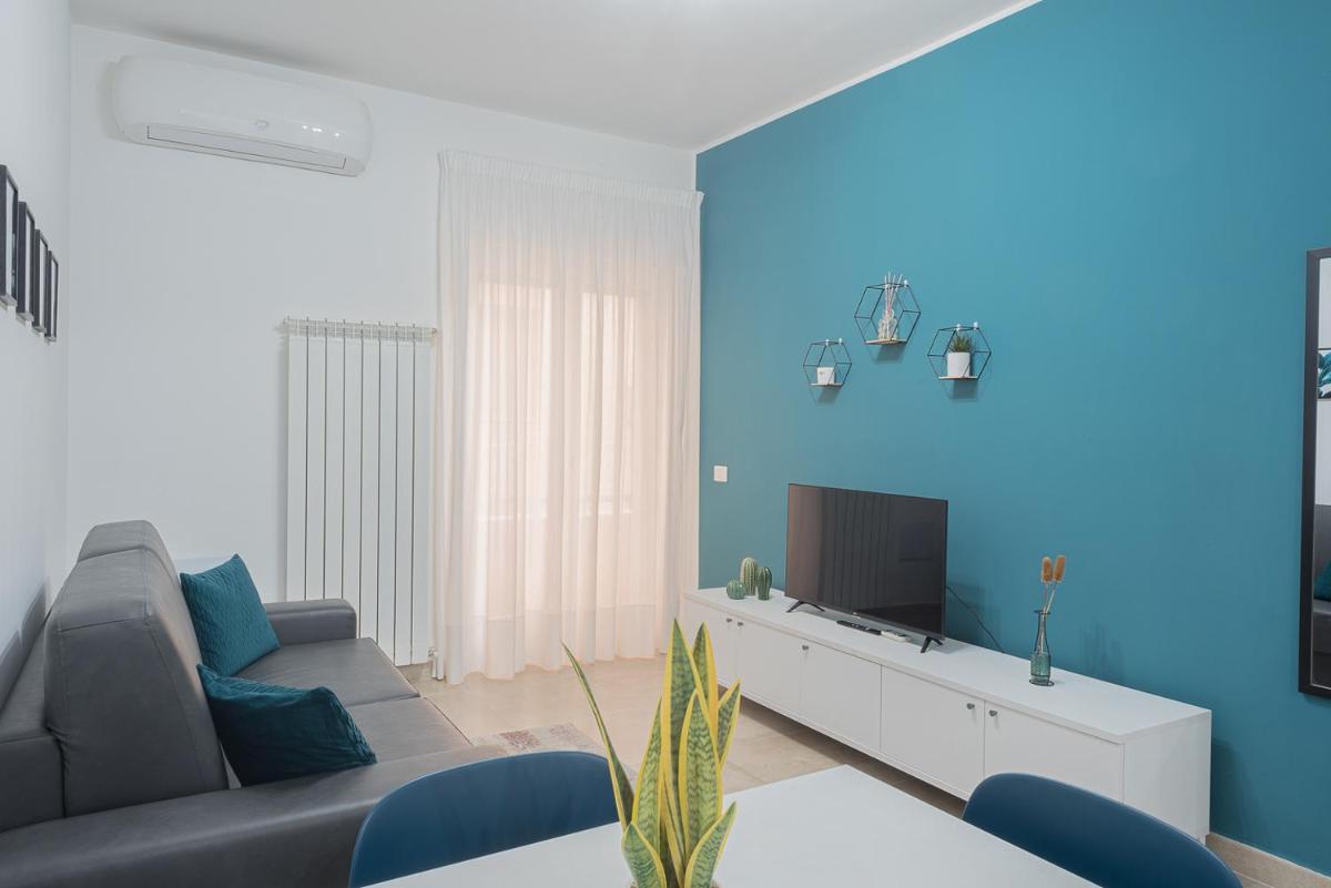 Storia & Mare - Free Parking - Castello Carlo V - Housity
