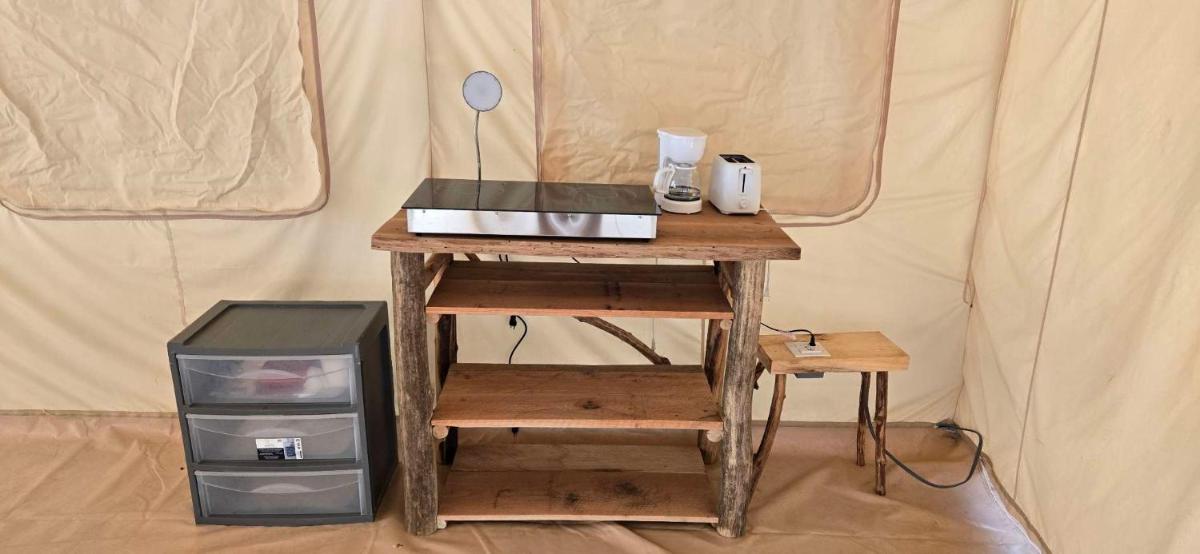 Charming enclave Luxury tent in the woods Tent 3 Bambi's playground - Housity