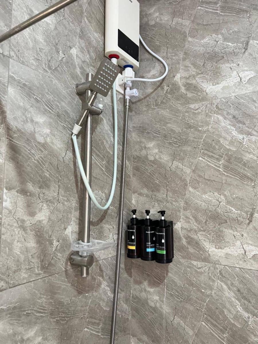 C View Resort - Housity