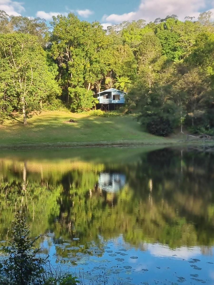 Montville Country Cabins - Housity